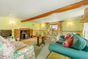 Sitting room- click for photo gallery